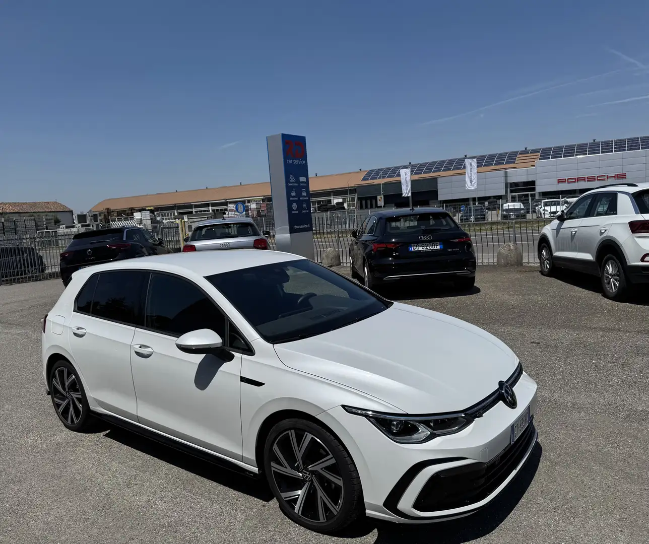 Volkswagen Golf 2.0 TDI 150CV DSG R-Line / MATRIX / NO VINCOLI Bianco - 1