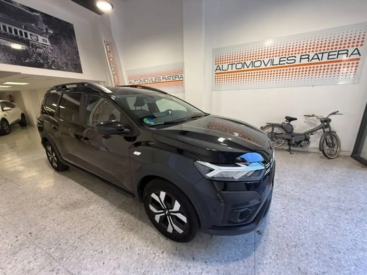 Dacia Jogger Expression Negro - 1
