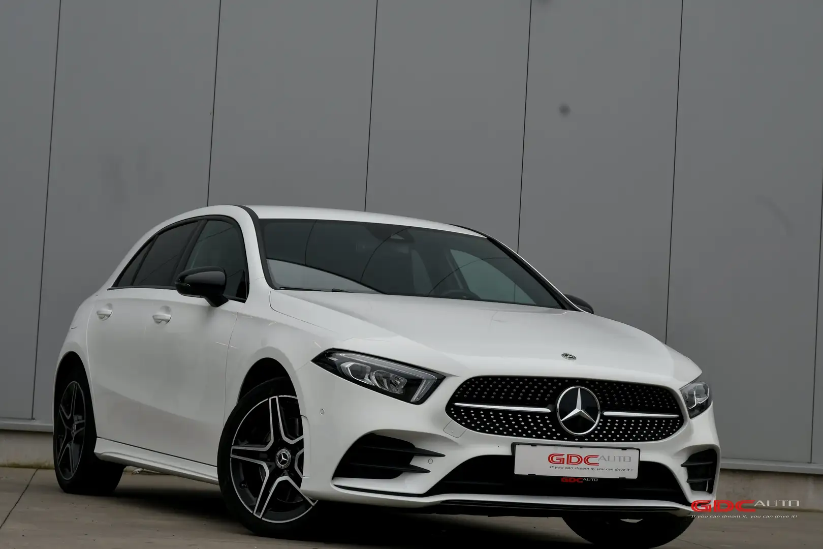 Mercedes-Benz A 250 AMG Line Blanc - 1