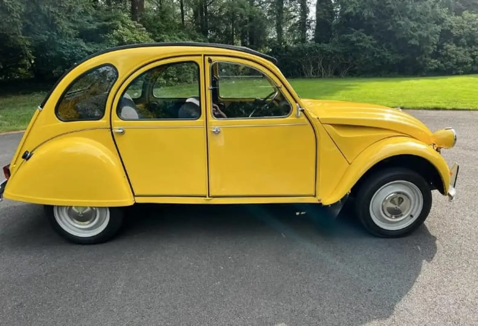 Citroen 2CV 2 CV 6 Charleston Jaune - 1