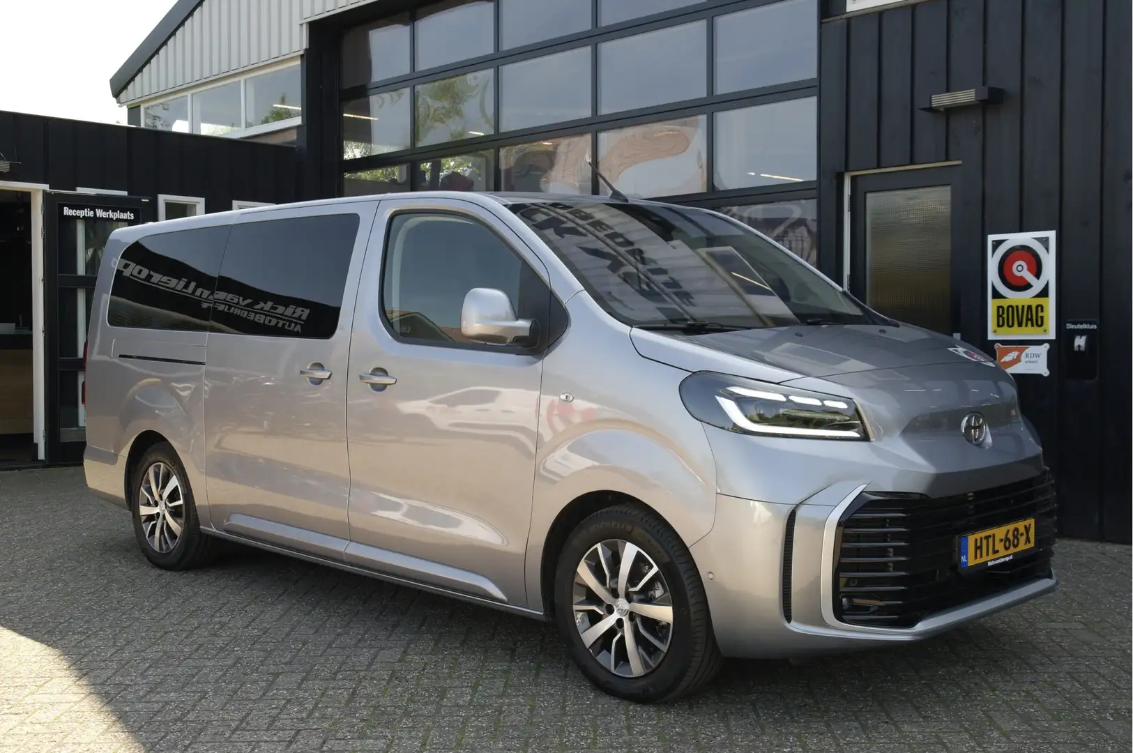 Opel Vivaro-e Long L3 75 kWh | €41.322,- EX BTW | 8-Persoons | N Gris - 1