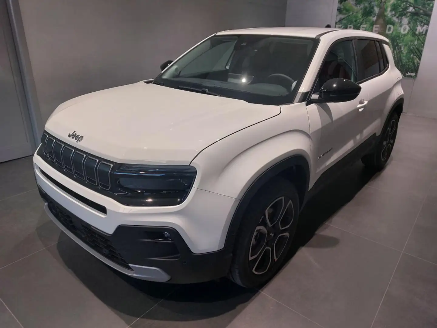 Jeep Avenger 1.2 Turbo MHEV Summit MY25 Blanc - 1