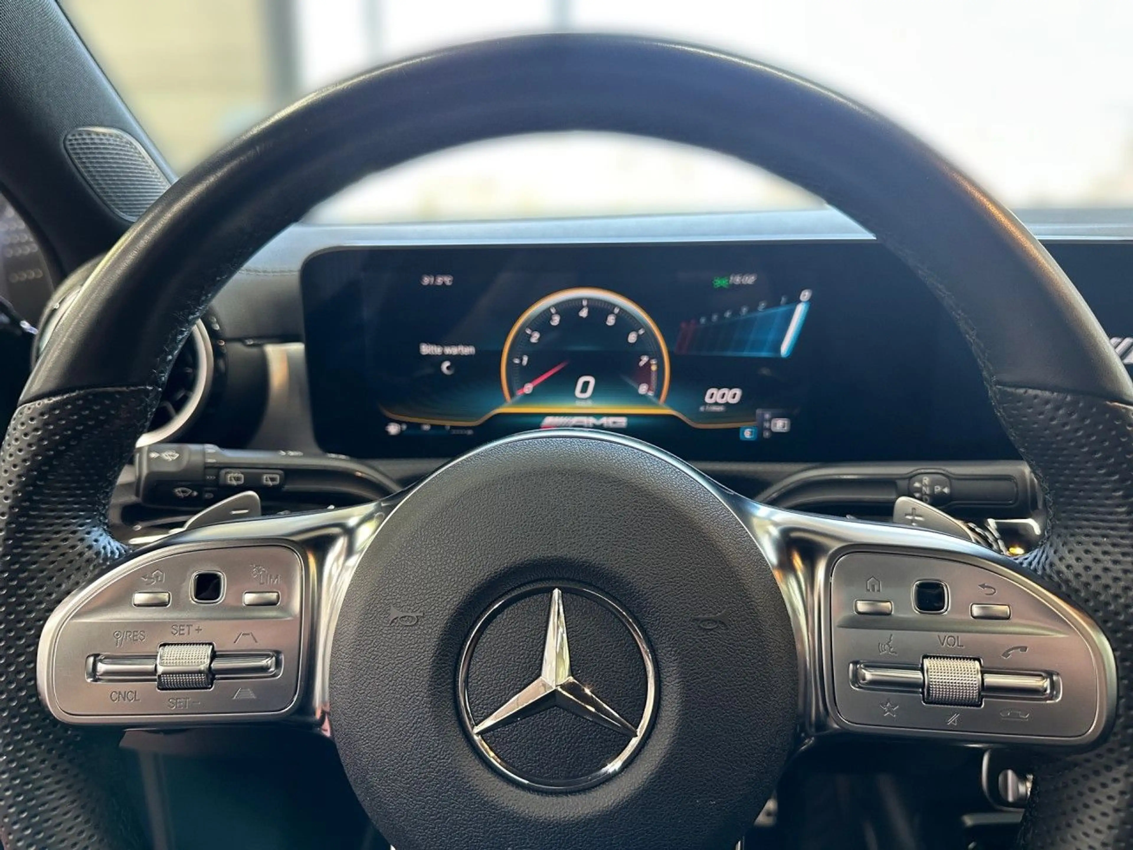 Mercedes-Benz A 45 AMG 4M Pano Multibeam Sitzklima Night Kamera — photo 9