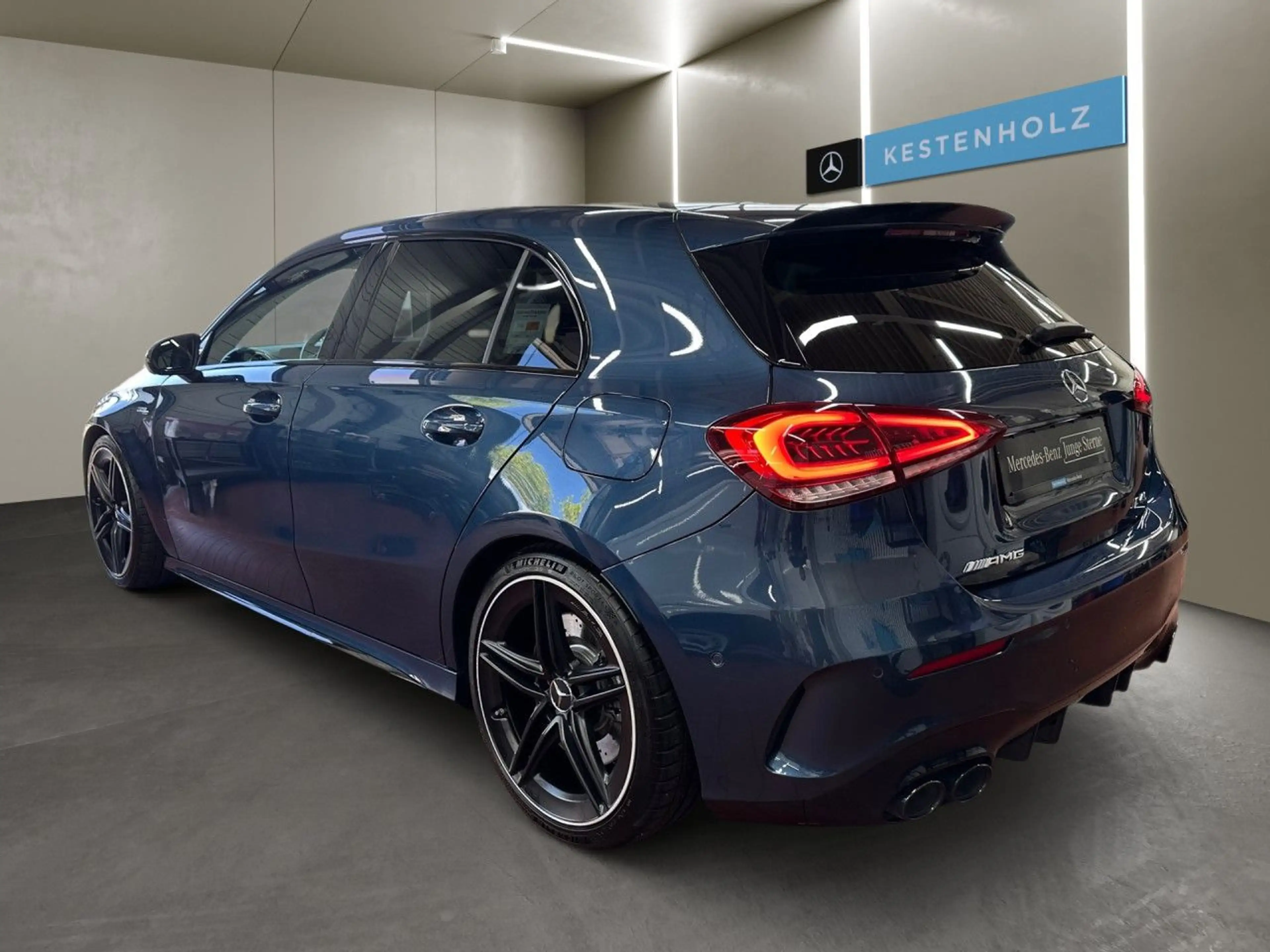 Mercedes-Benz A 45 AMG 4M Pano Multibeam Sitzklima Night Kamera — photo 5