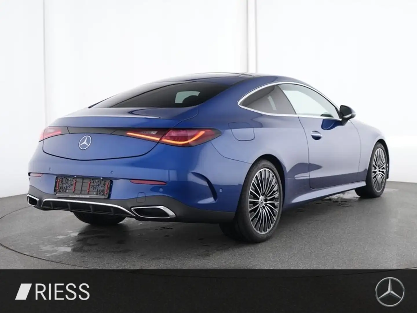 Mercedes-Benz CLE 220 d AMG Sport Distr Pano W-Paket Burmes 19" Blau - 2