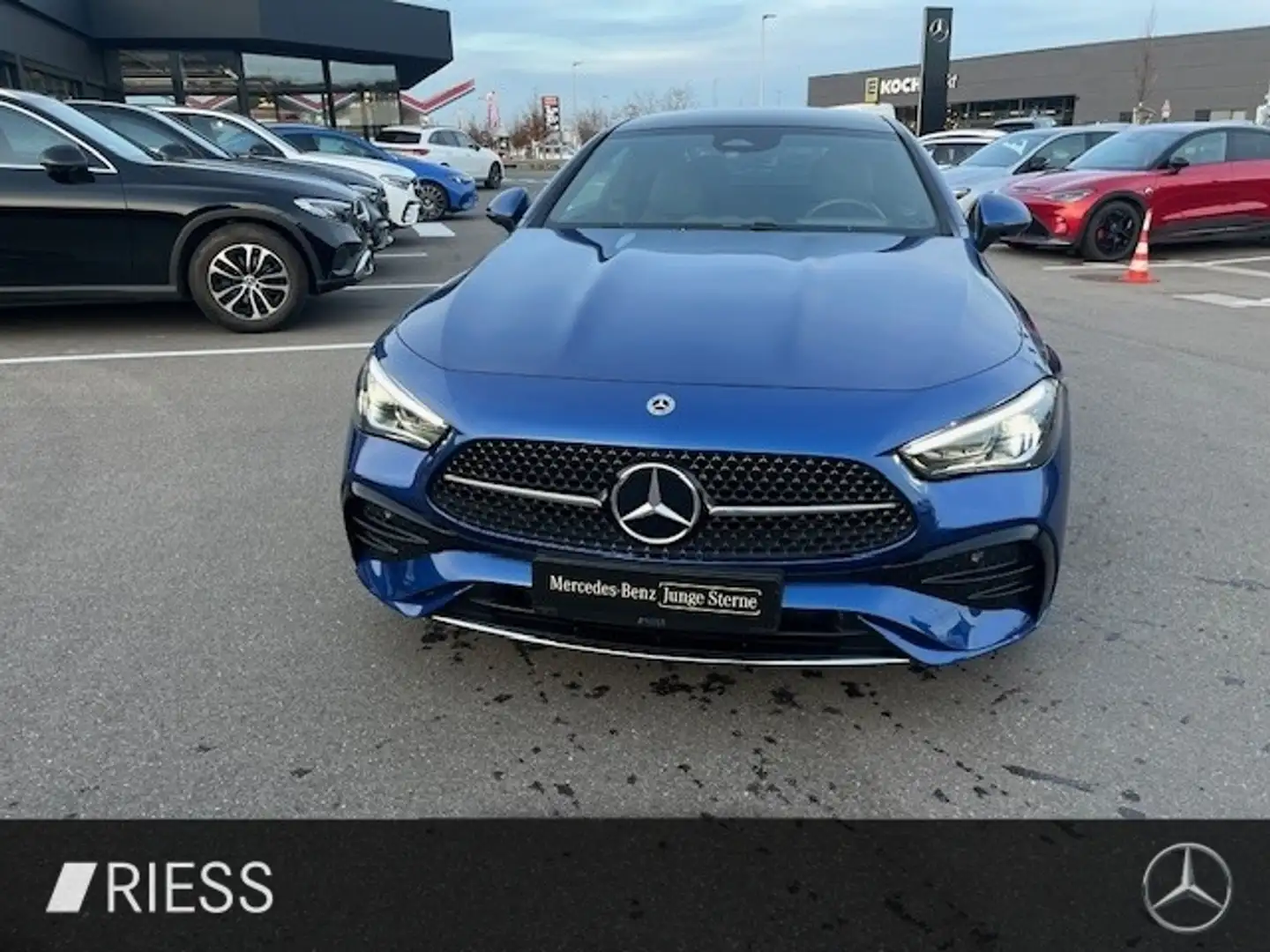 Mercedes-Benz CLE 220 d AMG Sport Distr Pano W-Paket Burmes 19" Bleu - 2