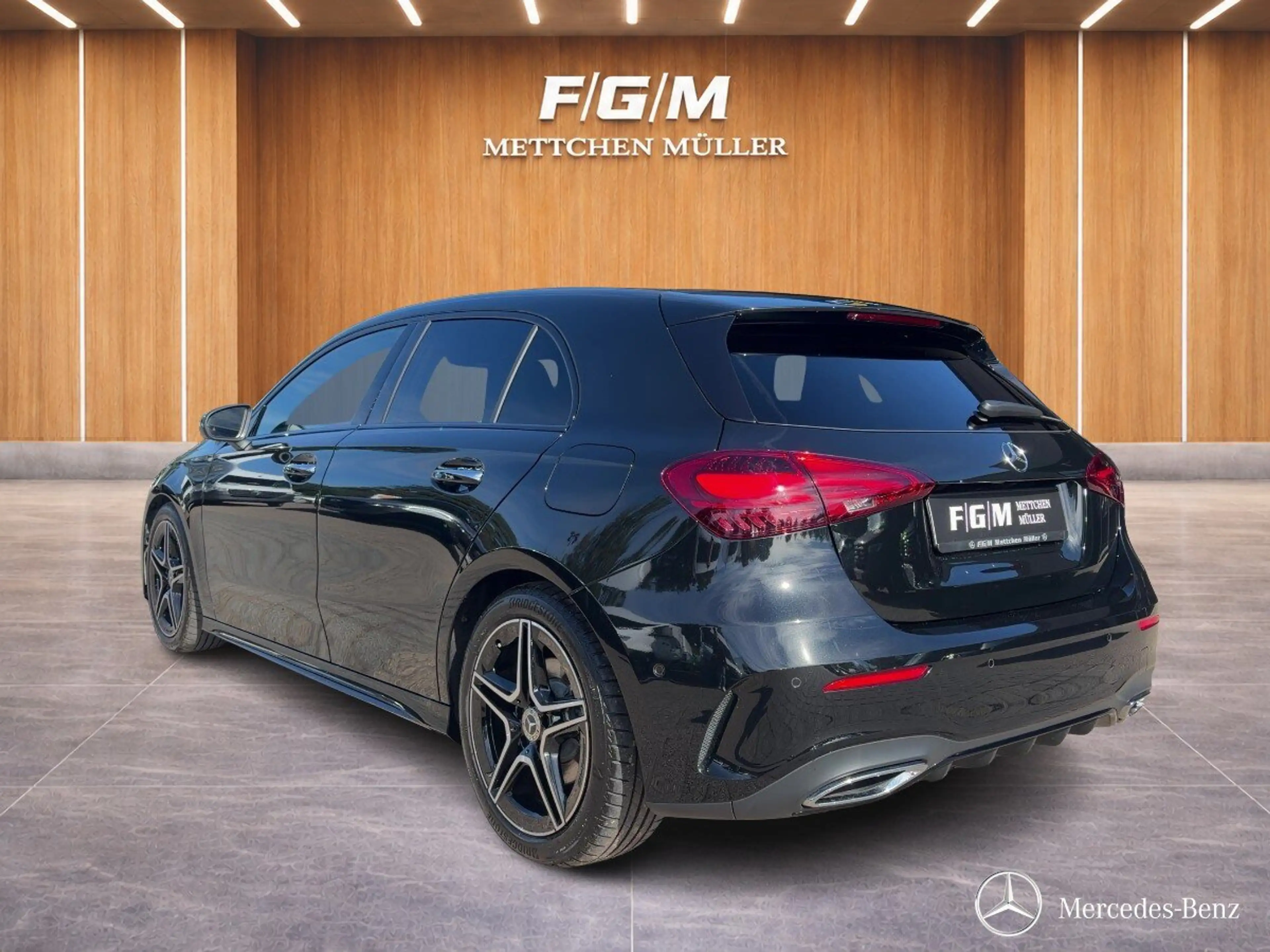 Mercedes-Benz A 250 A 250 4MATIC AMG-LINE+R.KAMERA+NIGHT+CARPAY+DISTR.+ — photo 2
