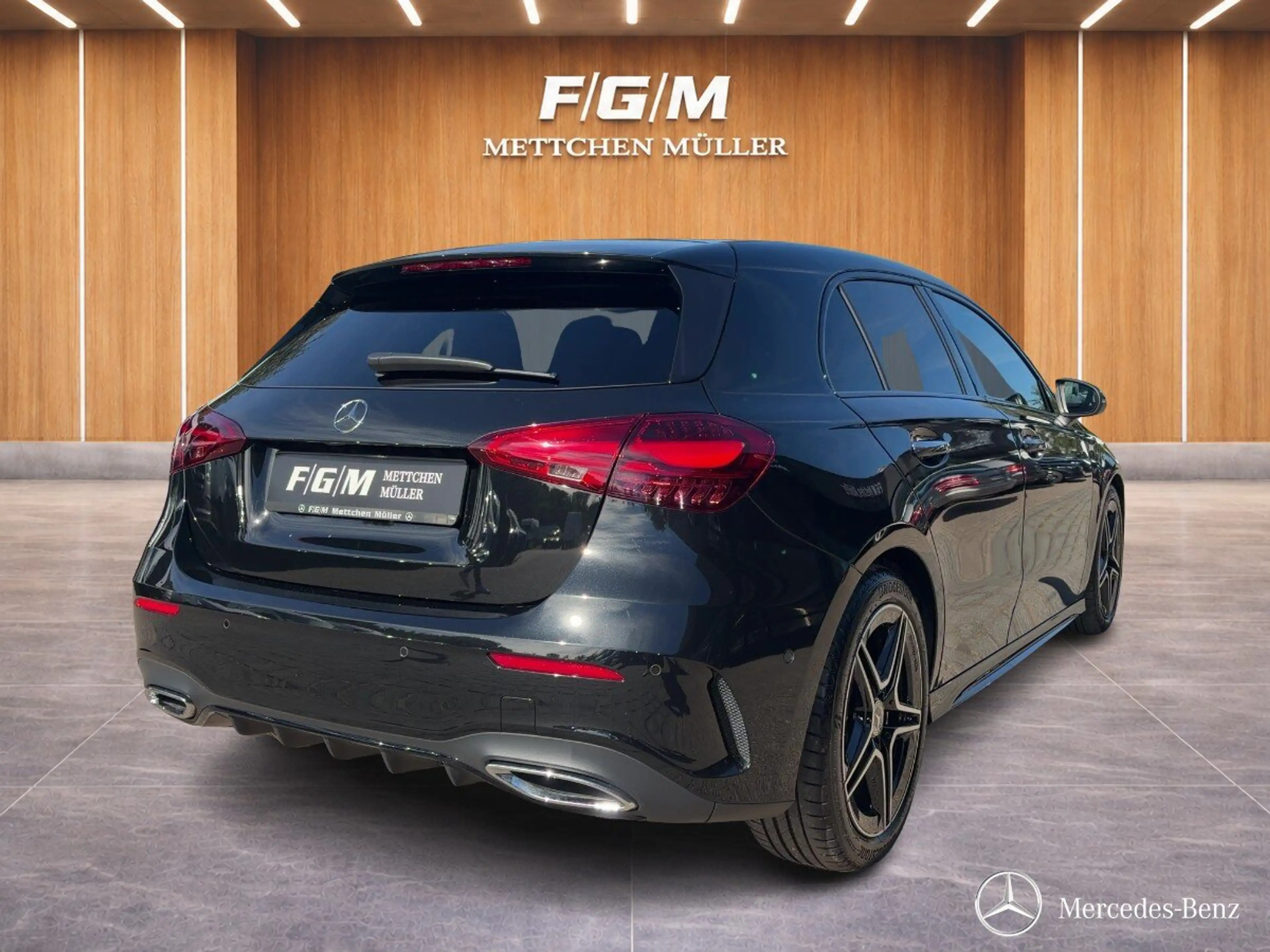 Mercedes-Benz A 250 A 250 4MATIC AMG-LINE+R.KAMERA+NIGHT+CARPAY+DISTR.+ — photo 3