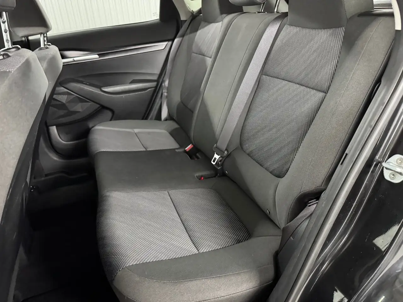 Kia Seltos снимка Kia Seltos