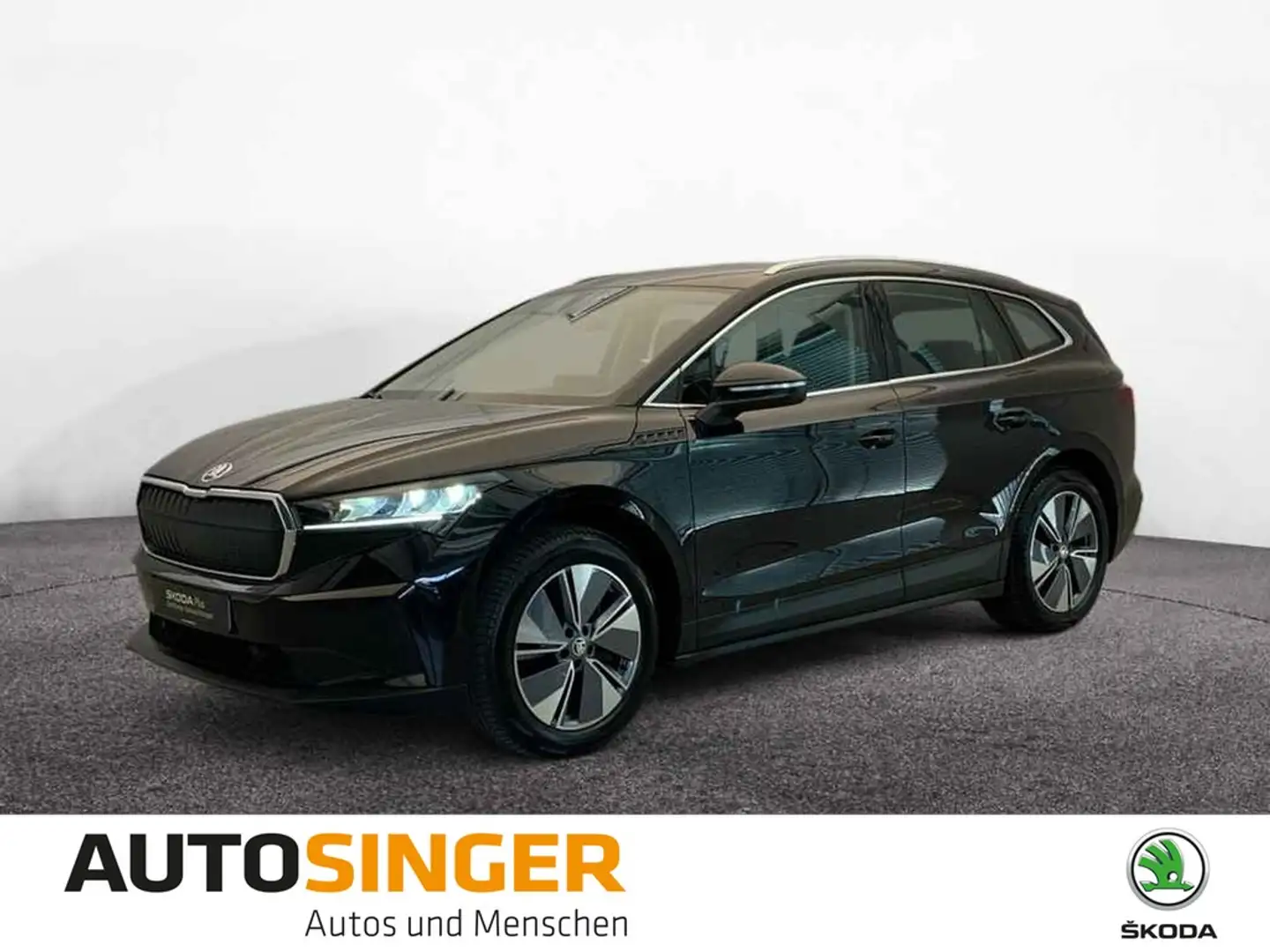 Skoda Enyaq iV 80 *NAVI*AHK*LED*ACC*VIRTUAL*SHZ*R-CAM* Černá - 1