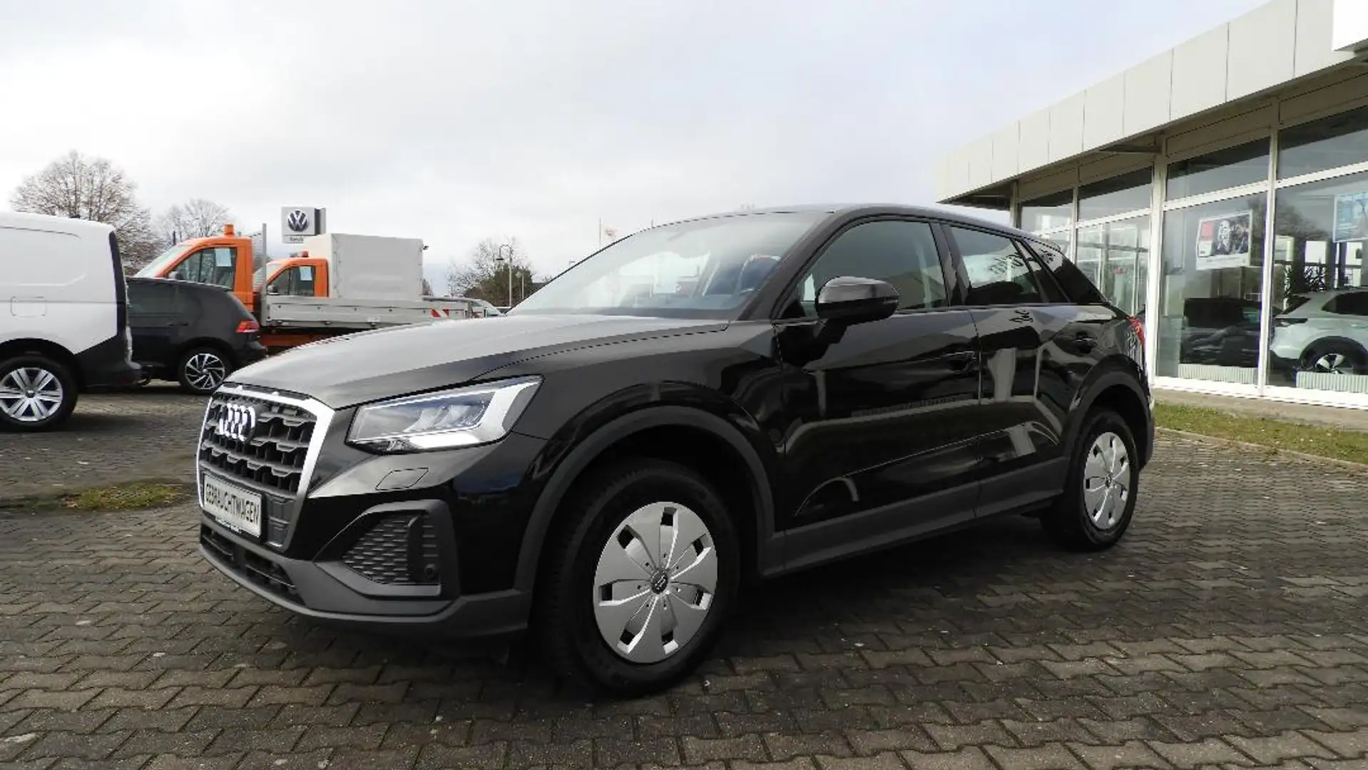 Audi Q2 35 1.5 TFSI 35 TFSI basis Schwarz - 1