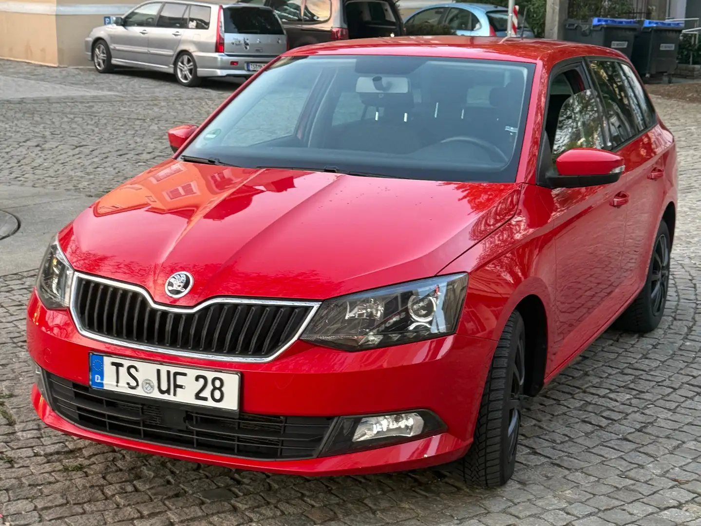 Skoda Fabia Fabia Combi 1.4 TDI Edition Rot - 1