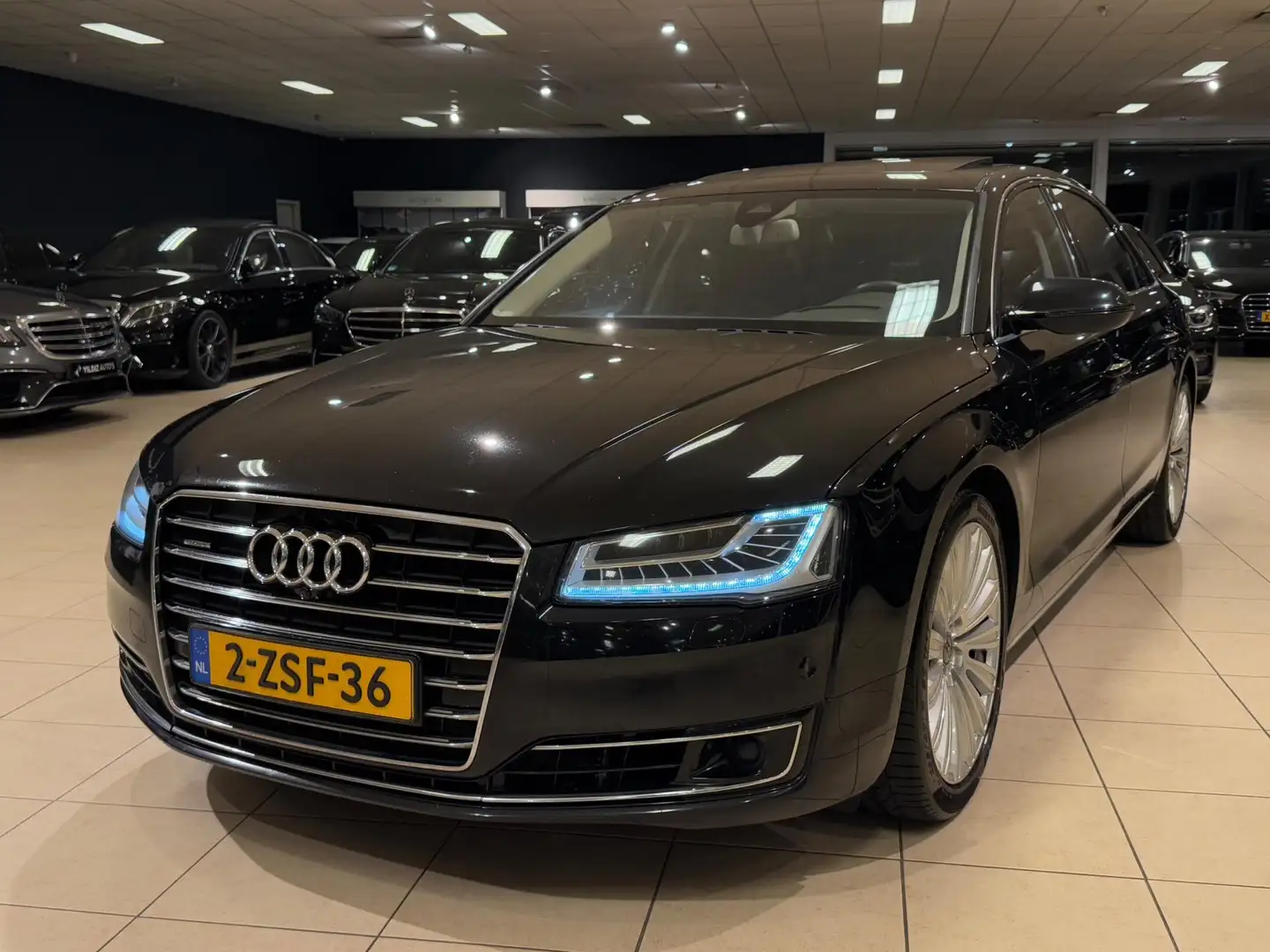 Audi A8 3.0 TDI Quattro Lang|VIP|4-zits|3x TV|ACC|Pano|Nac Noir - 2