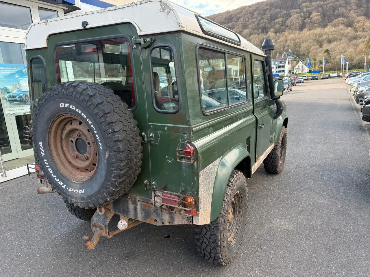 Land Rover Defender 90 SW2,5 DIESEL "SAFARI" EXTRAS, foto 3