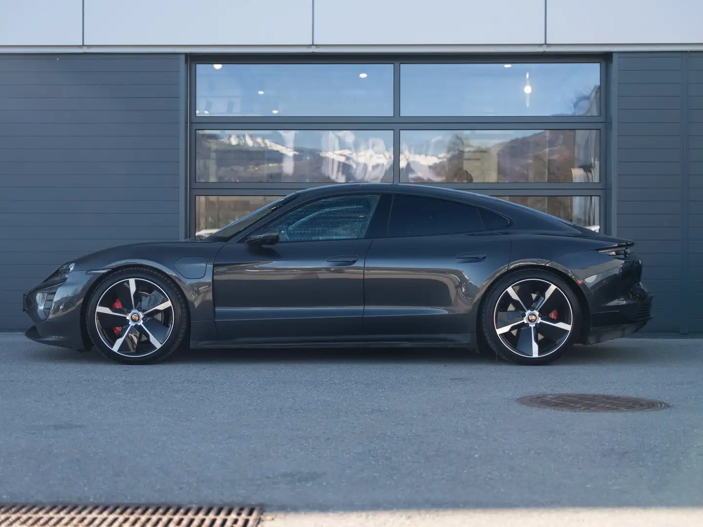 Porsche Taycan 4S Plus Grau - 2