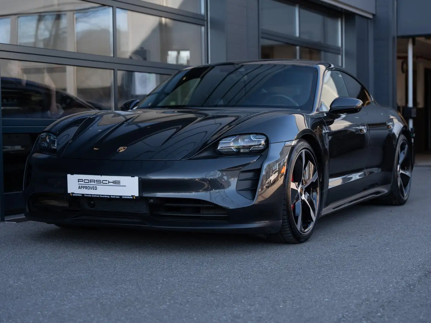 Porsche Taycan 4S Plus Grau - 1