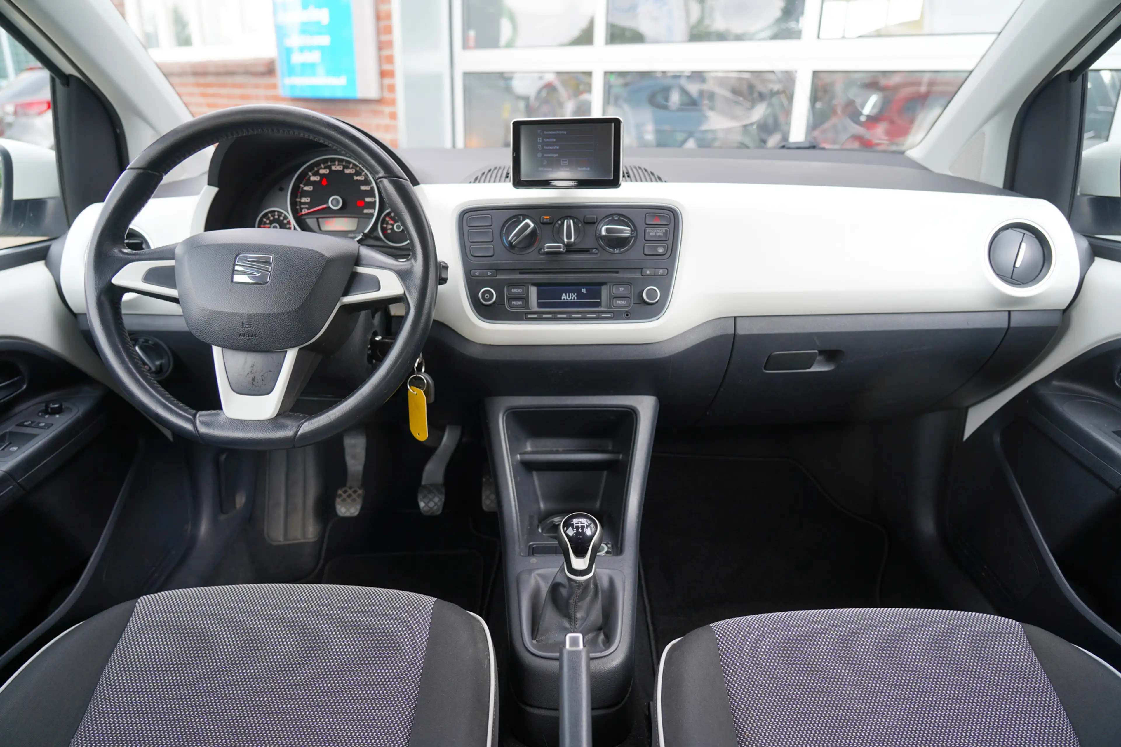 SEAT Mii 1.0 Style Sport — photo 11