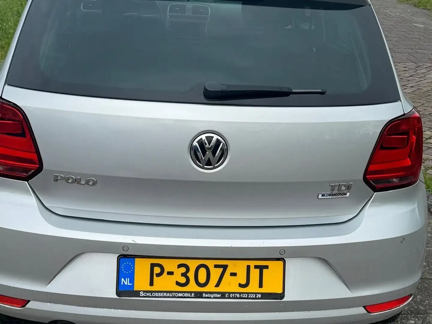 Volkswagen Polo 1.4 TDI Comf.Con.Ser Grijs - 2