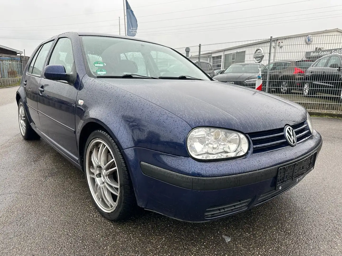 Volkswagen Golf 1.6 Auto Comfortline* Automatik * Blau - 1