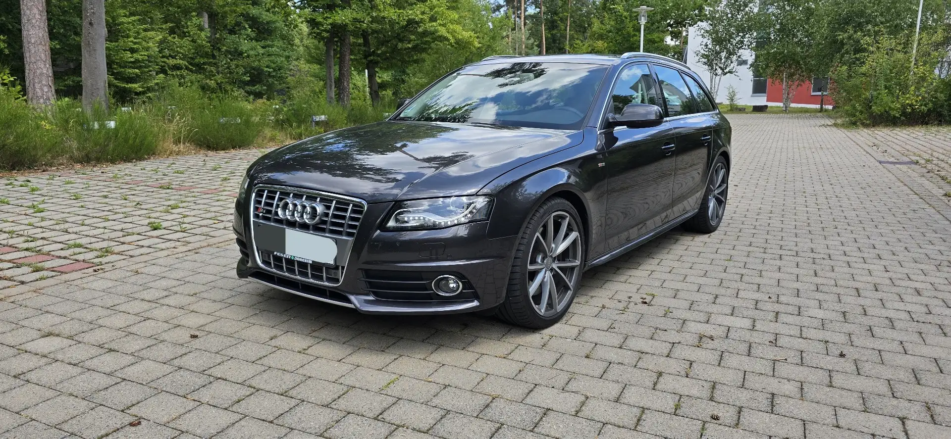 Audi A4 Avant 2.7 TDI DPF multitronic S line Grau - 1