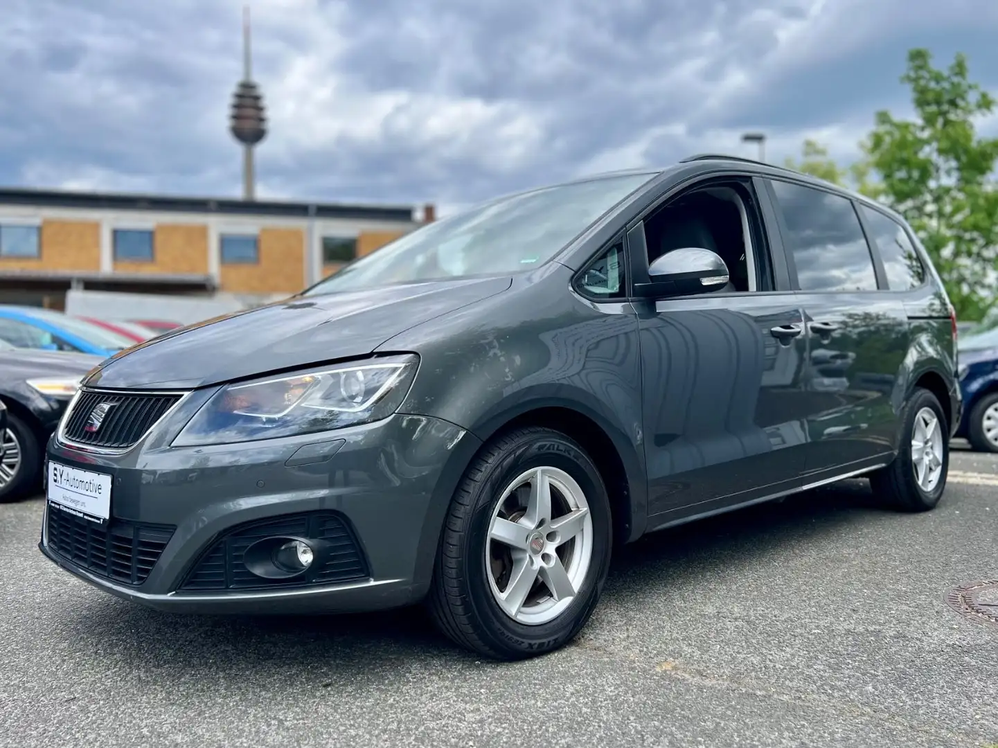 SEAT Alhambra 2.0TDI DSG/Automatik/Navi/Xenon/SHZ/PDC Gris - 1