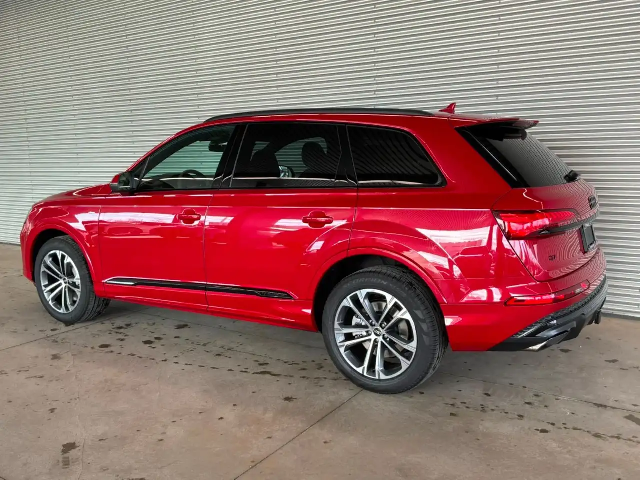 Audi Q7 снимка Audi Q7