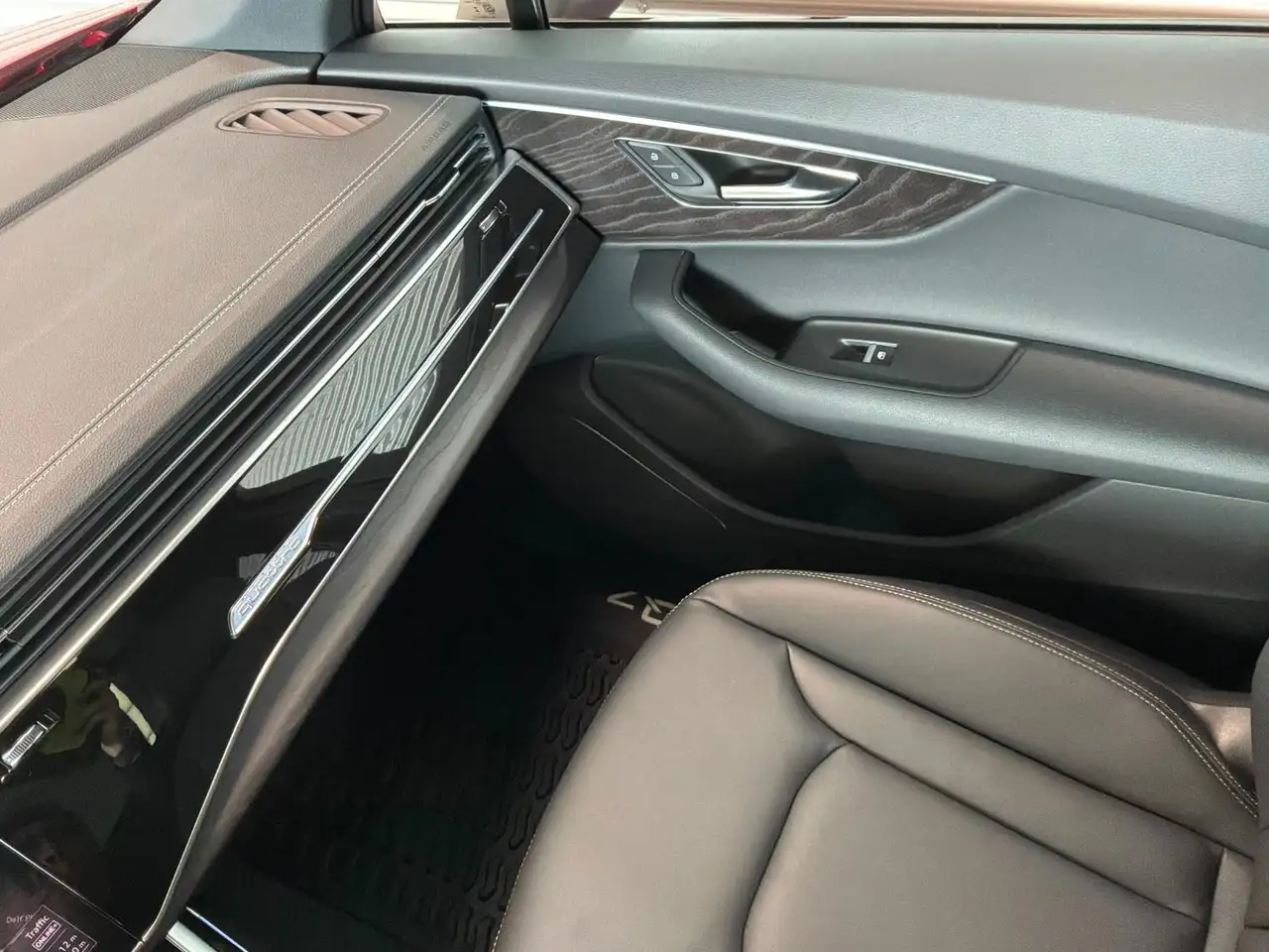 Audi Q7 снимка Audi Q7