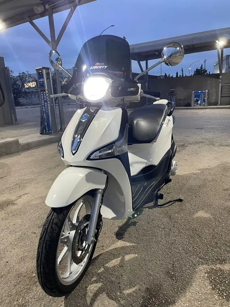 Piaggio Liberty 50 paravento sport Fehér - 1
