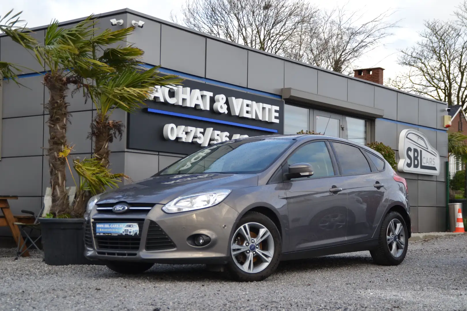 Ford Focus 🔥🤩NEW ARRIVAL🤩Nouveau Moteur Garantie Grijs - 1