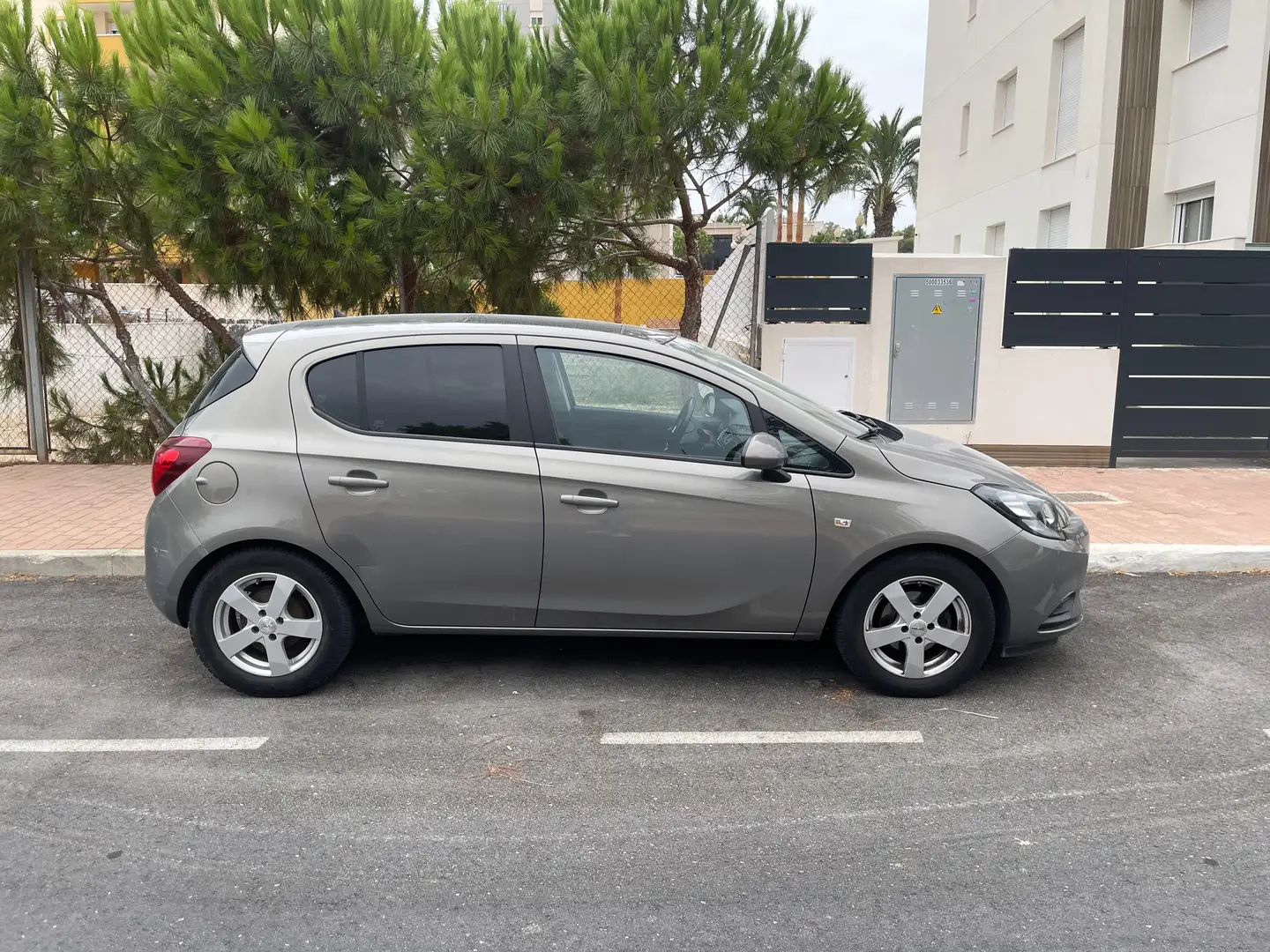 Opel Corsa Corsa 1.4 Selective 90 Selective Gris - 1