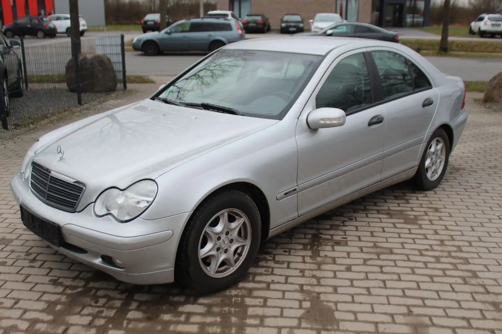 Mercedes-Benz C 200 CDI Lim. Tempomat AHK SHZ Klimaautomatik Срібний - 1