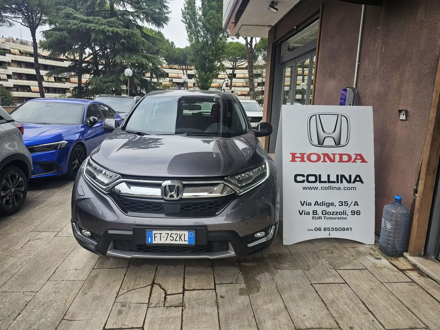 Honda CR-V 1.5T Elegance Navi siva - 1