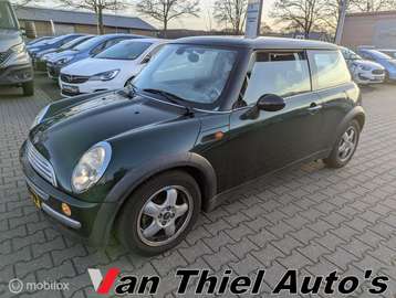 Mini 1.6 Chili leder/pano/cruis