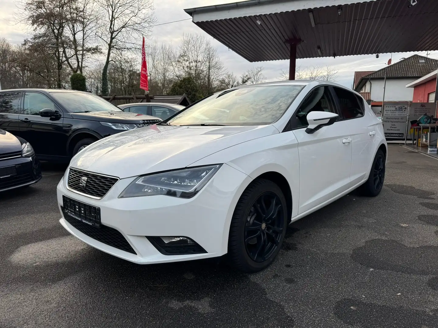 SEAT Leon 1.6 TDI I-Tech *LED*NAVI*TEMPOMAT* Weiß - 1