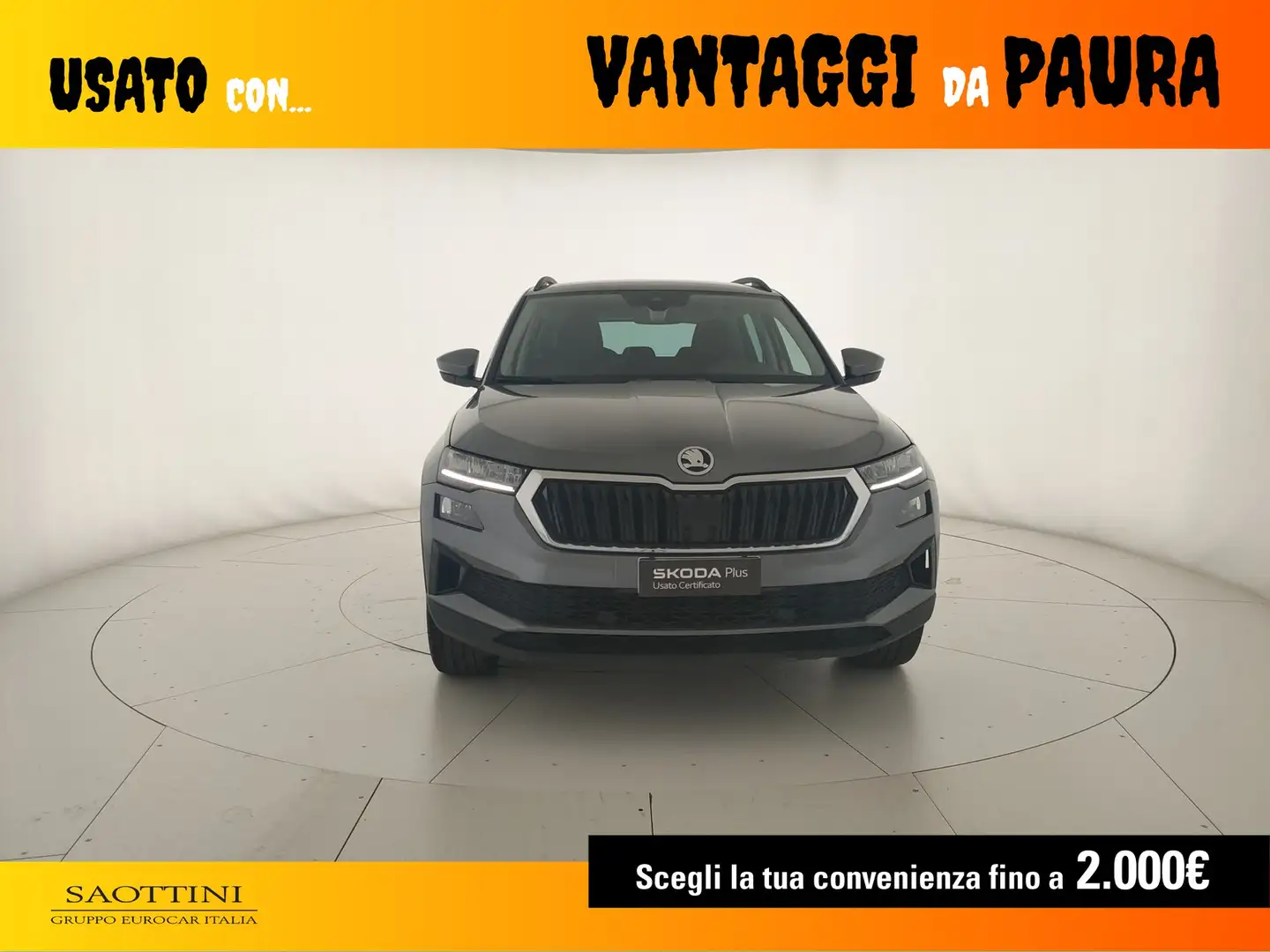 Skoda Karoq 1.0 TSI Executive 110 CV Grau - 2