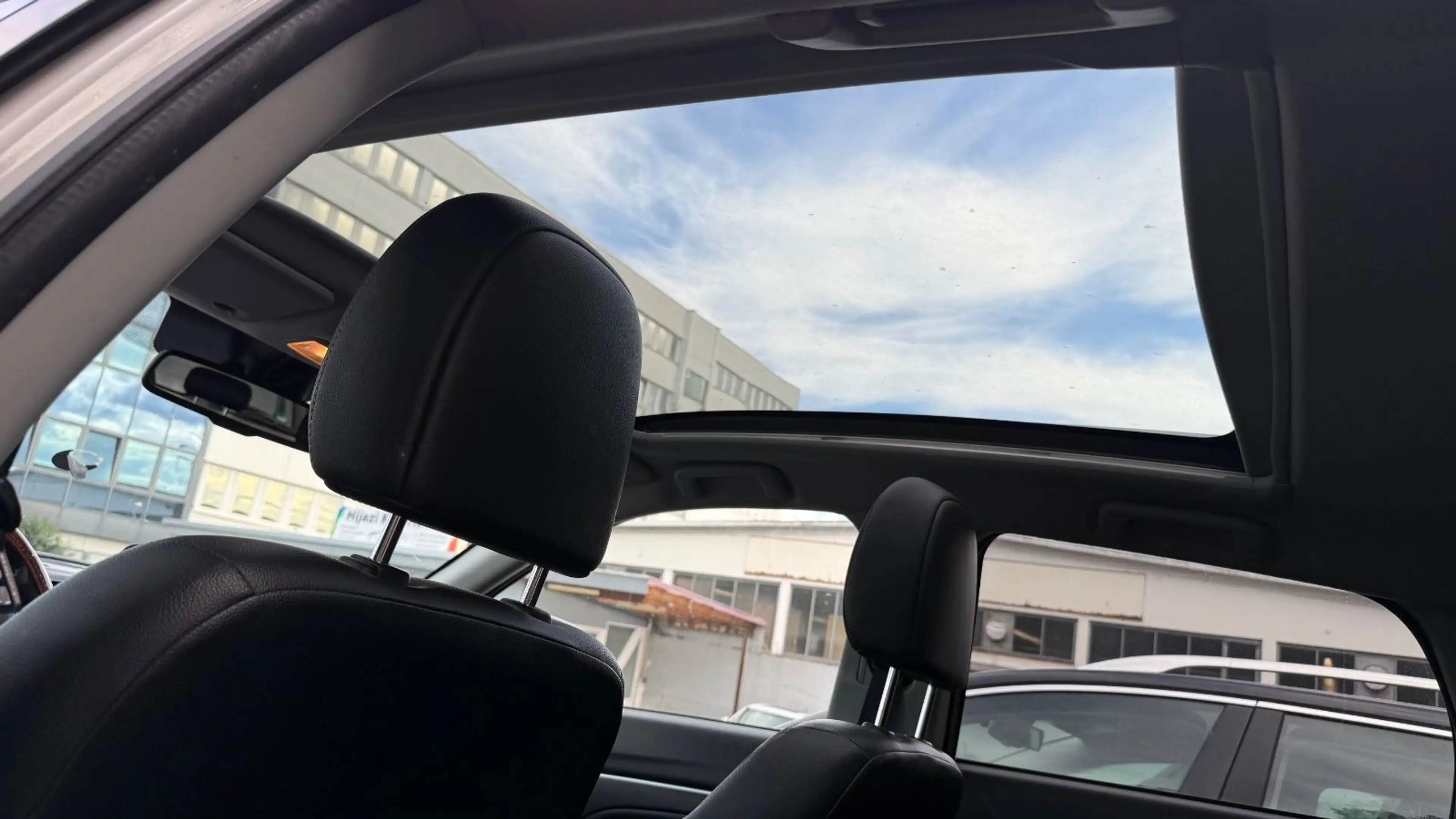 Peugeot 4008 Allure 4WD,Panorama,Leder,Navi,Kamera — photo 2