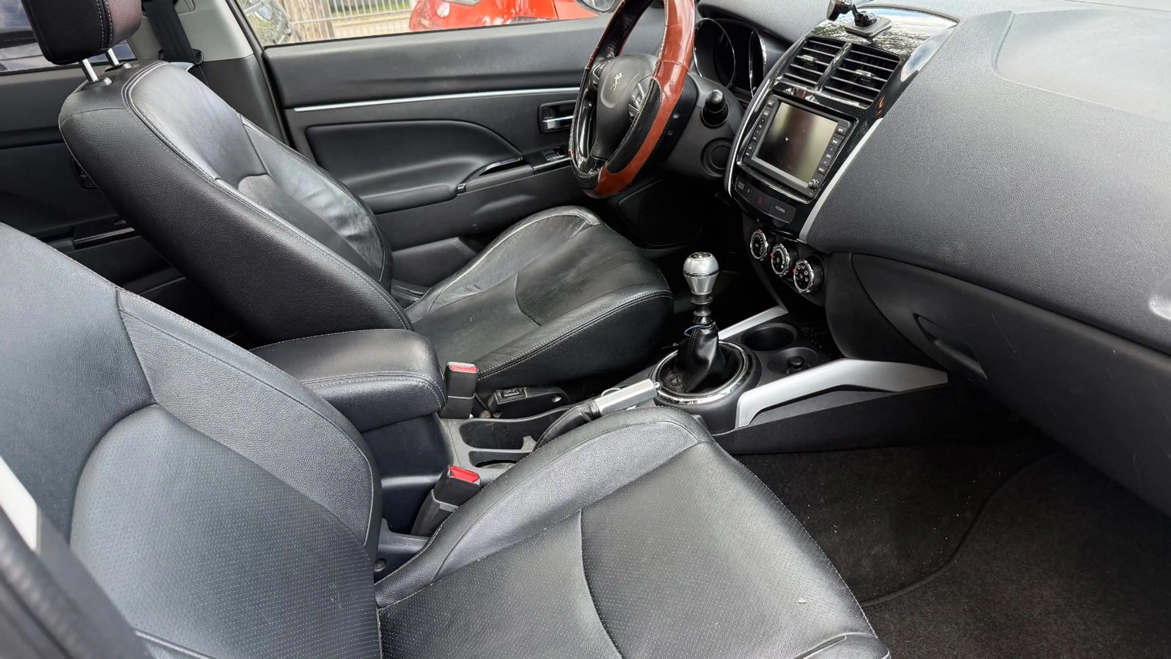 Peugeot 4008 Allure 4WD,Panorama,Leder,Navi,Kamera — photo 6
