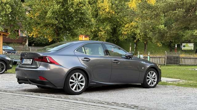 Imagine Lexus IS 300 300h Executive Line