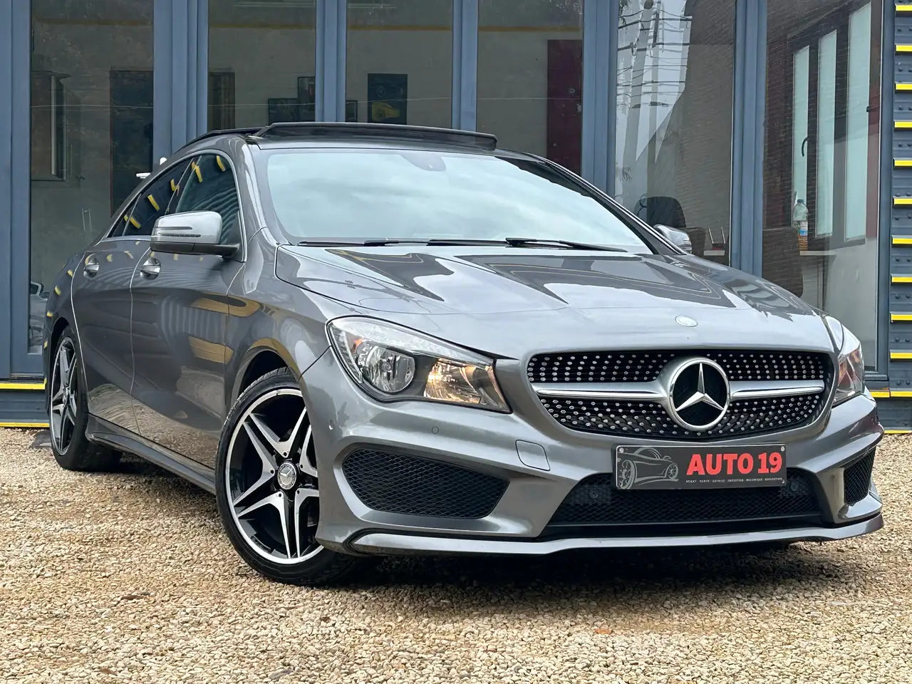Mercedes-Benz CLA 200