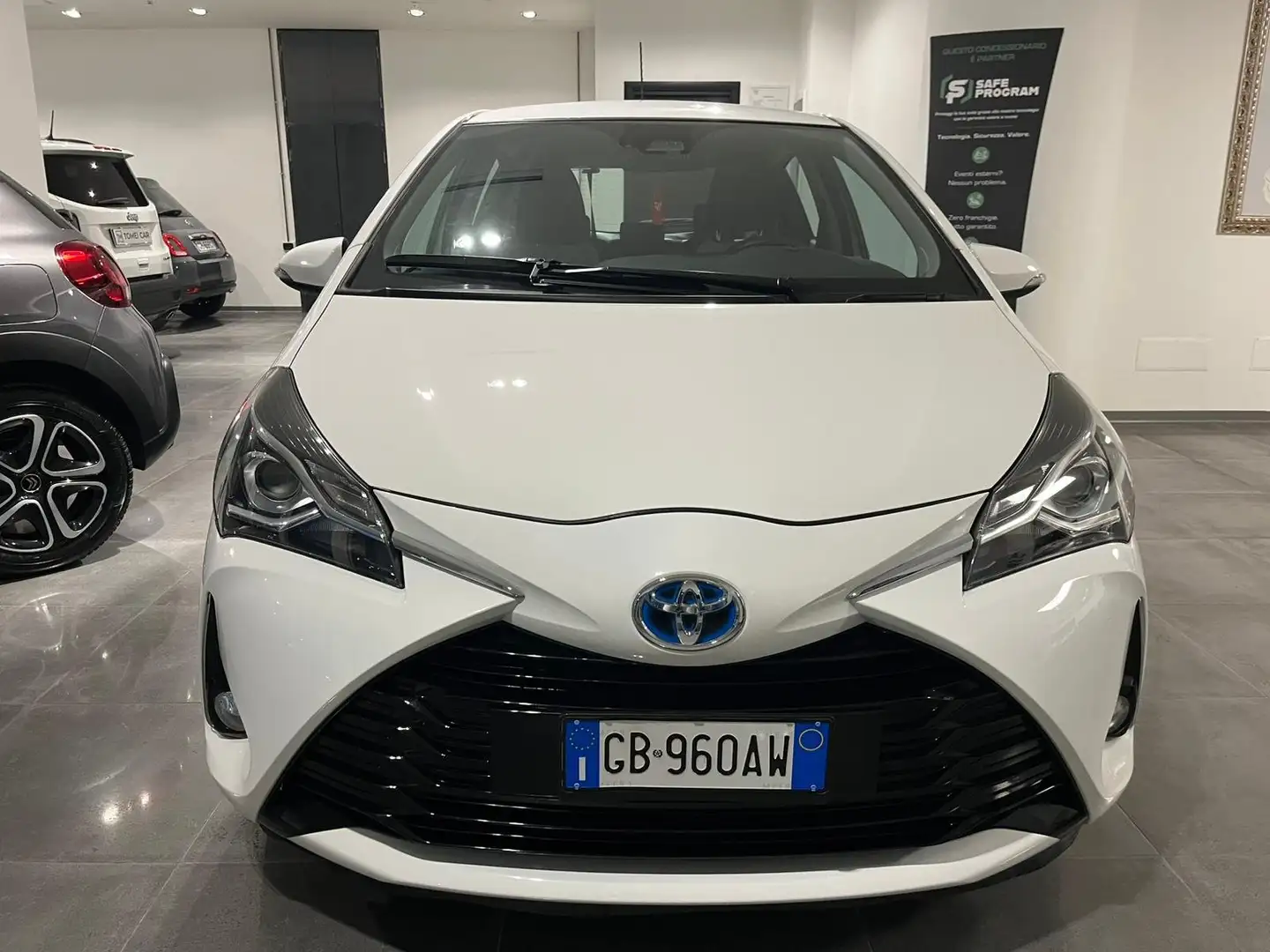 Toyota Yaris Yaris 5p 1.5h Business Bianco - 2