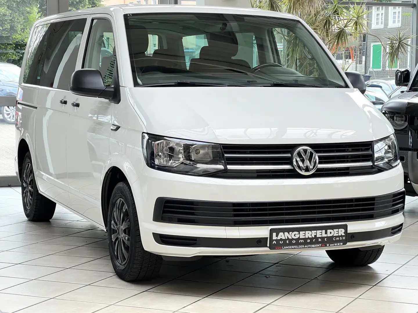 Volkswagen T6 Multivan T6 2.0 TDI Multivan 7-Sitze|1.Hand|AHK|2xPDC|BT Wit - 1