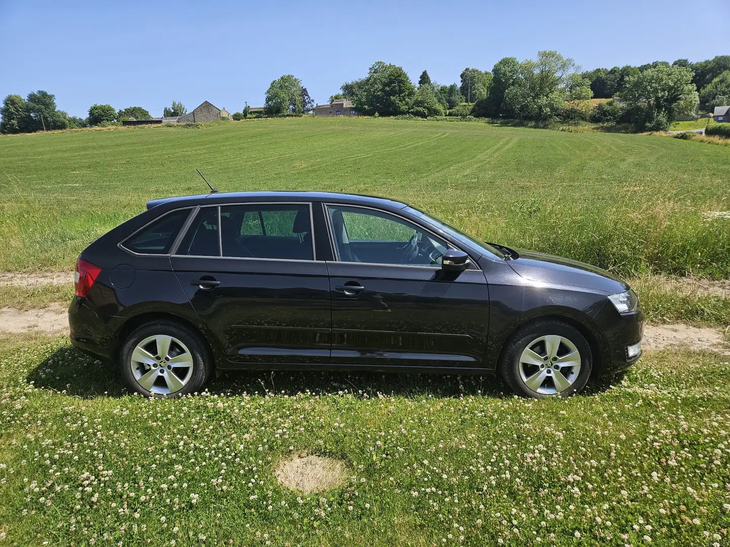 Skoda Rapid/Spaceback Rapid 1.4 CR TDI Spaceback Ambition Noir - 2