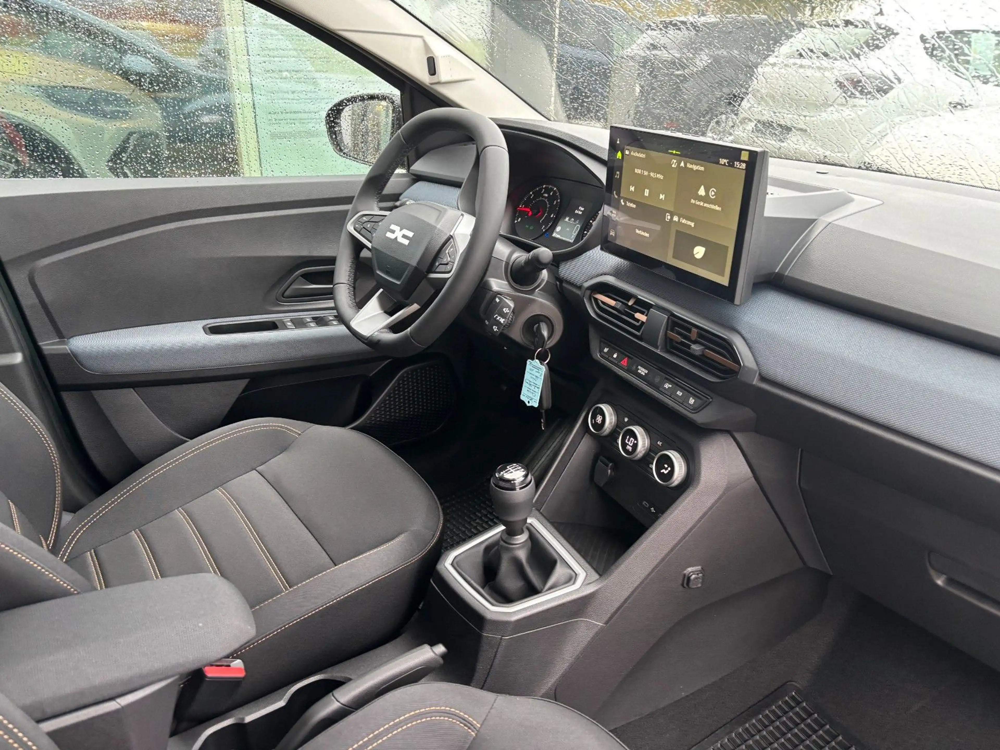 Dacia Sandero Stepway Expression TCe 110 — photo 12