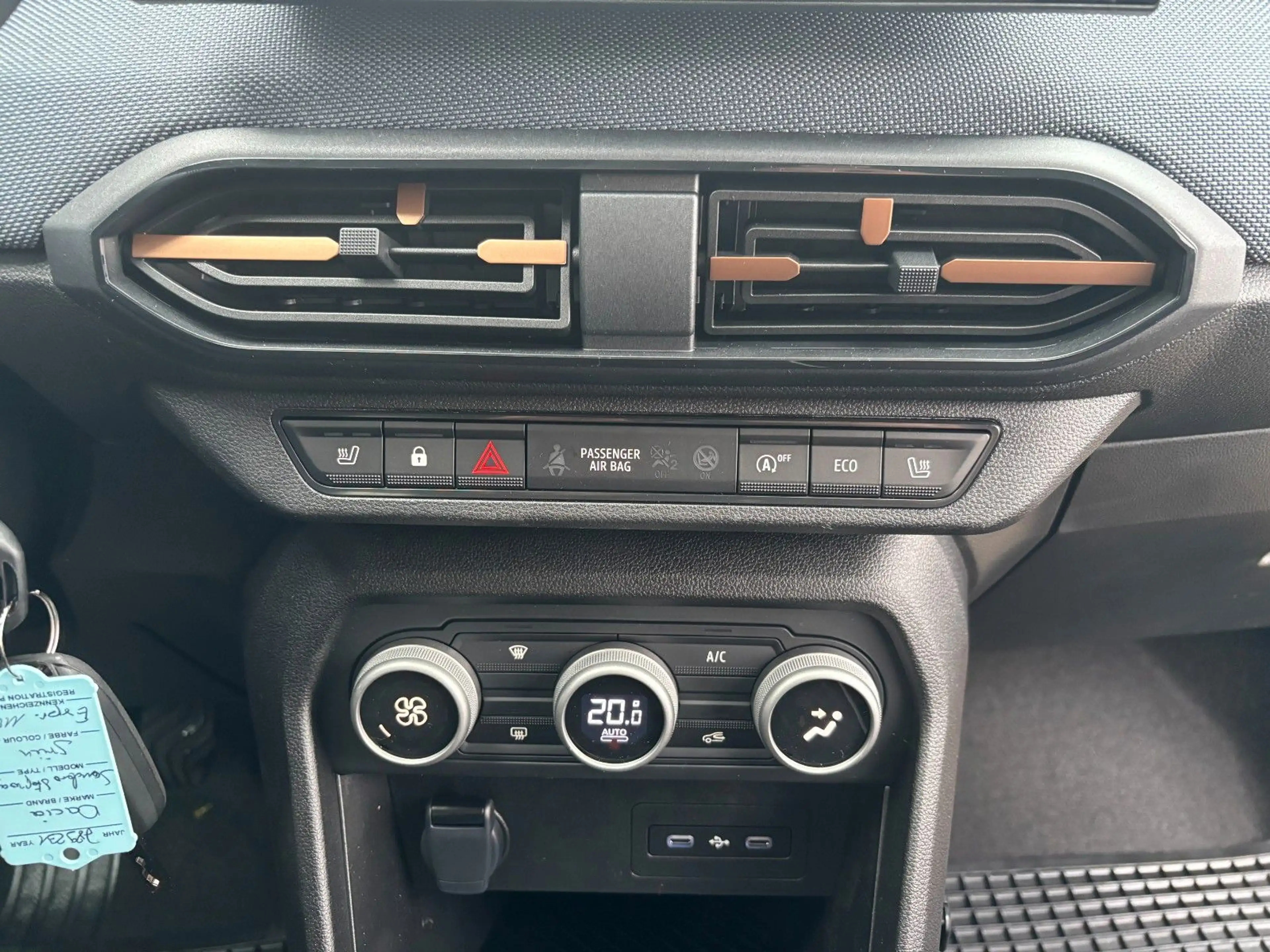 Dacia Sandero Stepway Expression TCe 110 — photo 14