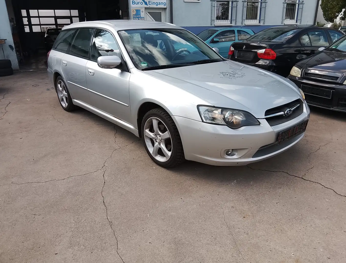 Subaru Legacy Kombi 2.5 4WD Silver - 1