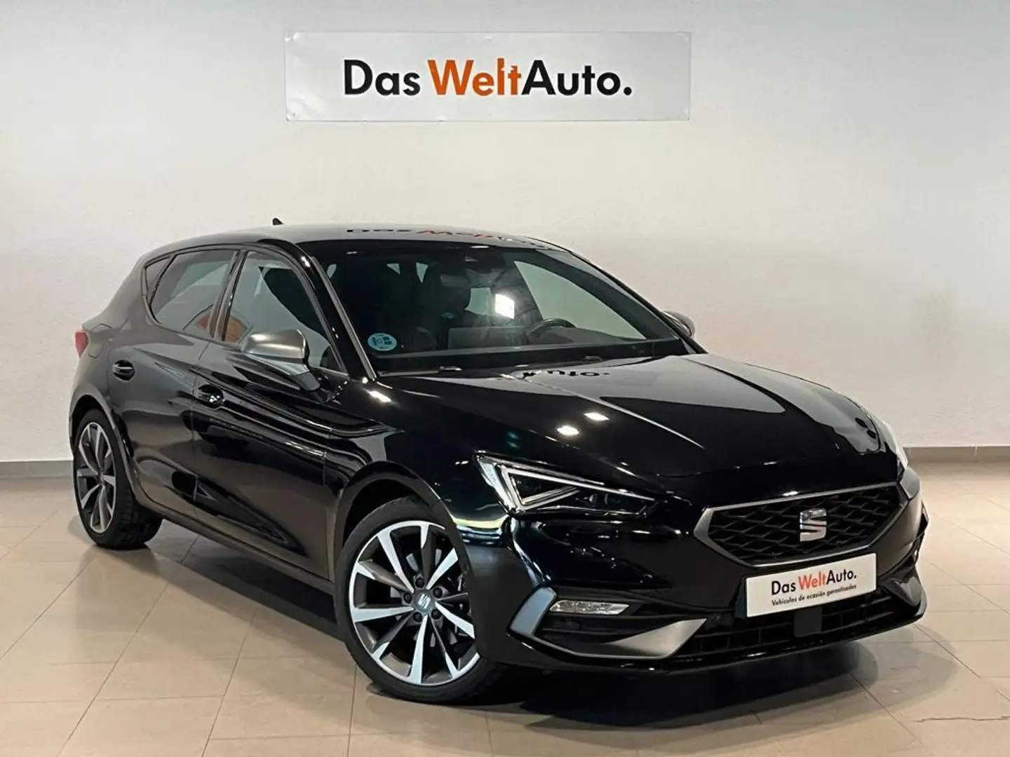 SEAT Leon 2.0TDI CR S&S FR XS DSG-7 150 Negro - 1