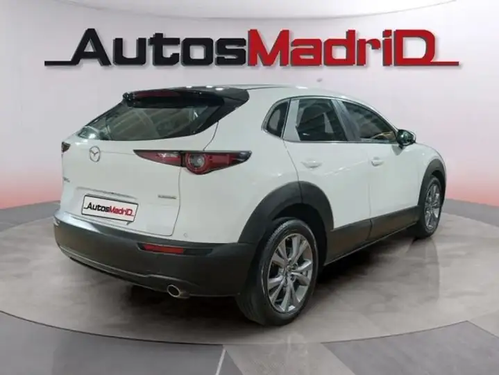 Mazda CX-30 2025, foto 8