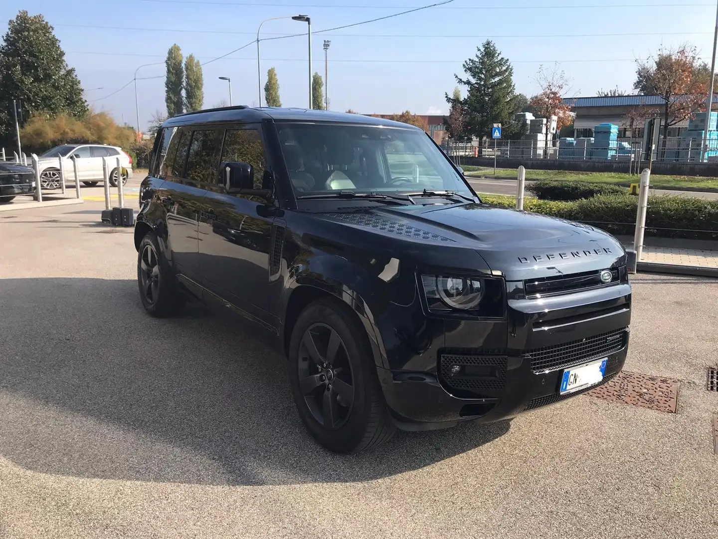 Land Rover Defender 110 3.0d i6 mhev X-Dynamic SE awd 200cv auto Iva Nero - 1