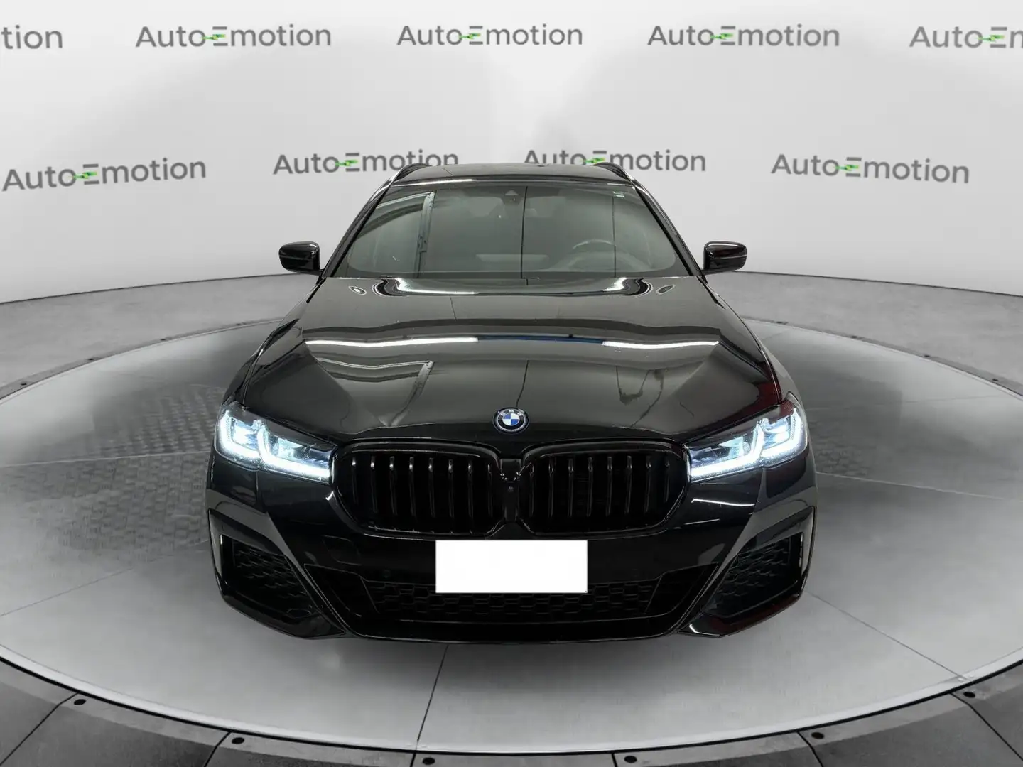 BMW 530 530e M Sport Auto Touring Schwarz - 2