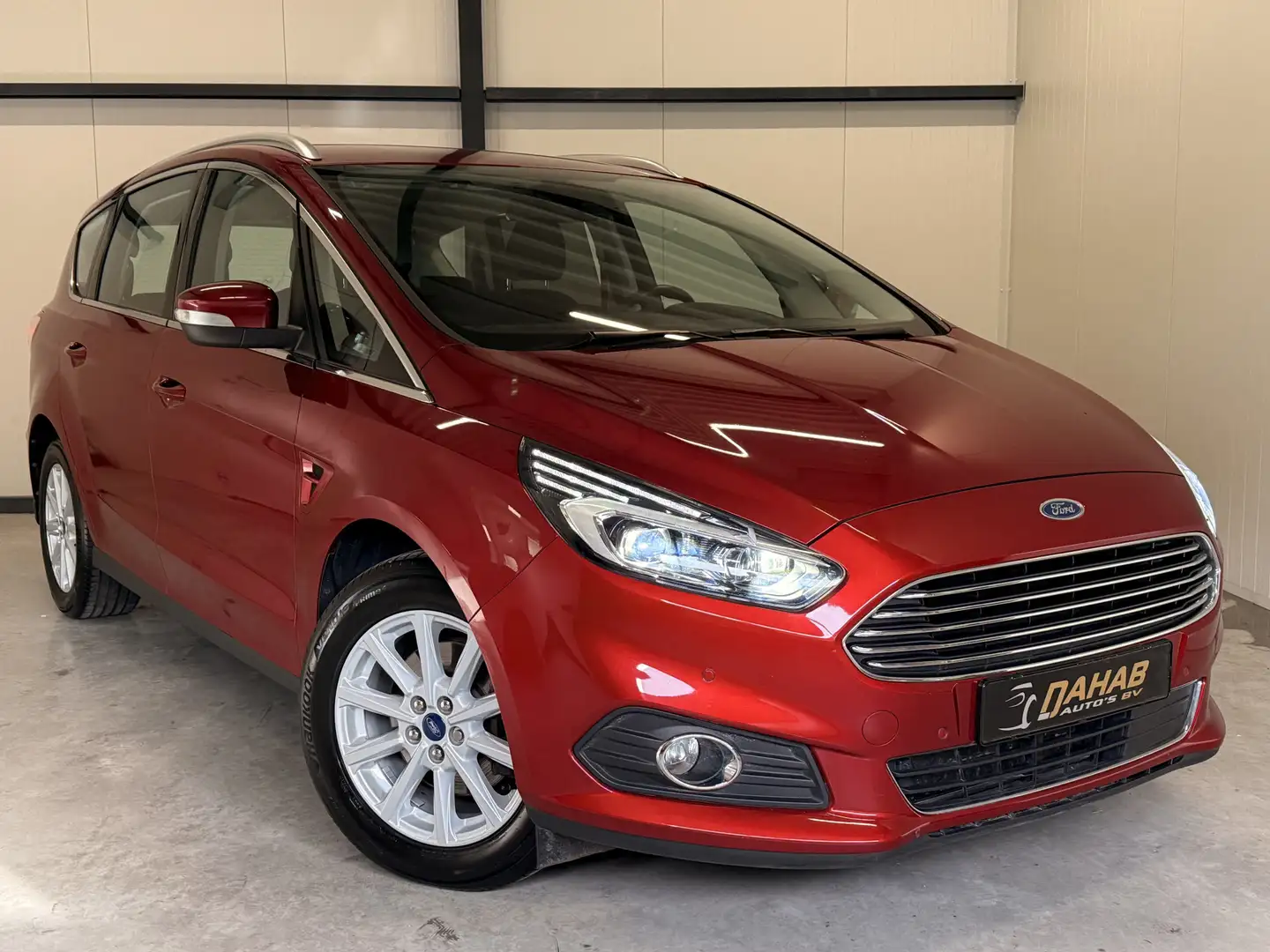 Ford S-Max 1.5 Titanium 7 Persoons | Stoelverwarming | Apple Rood - 1